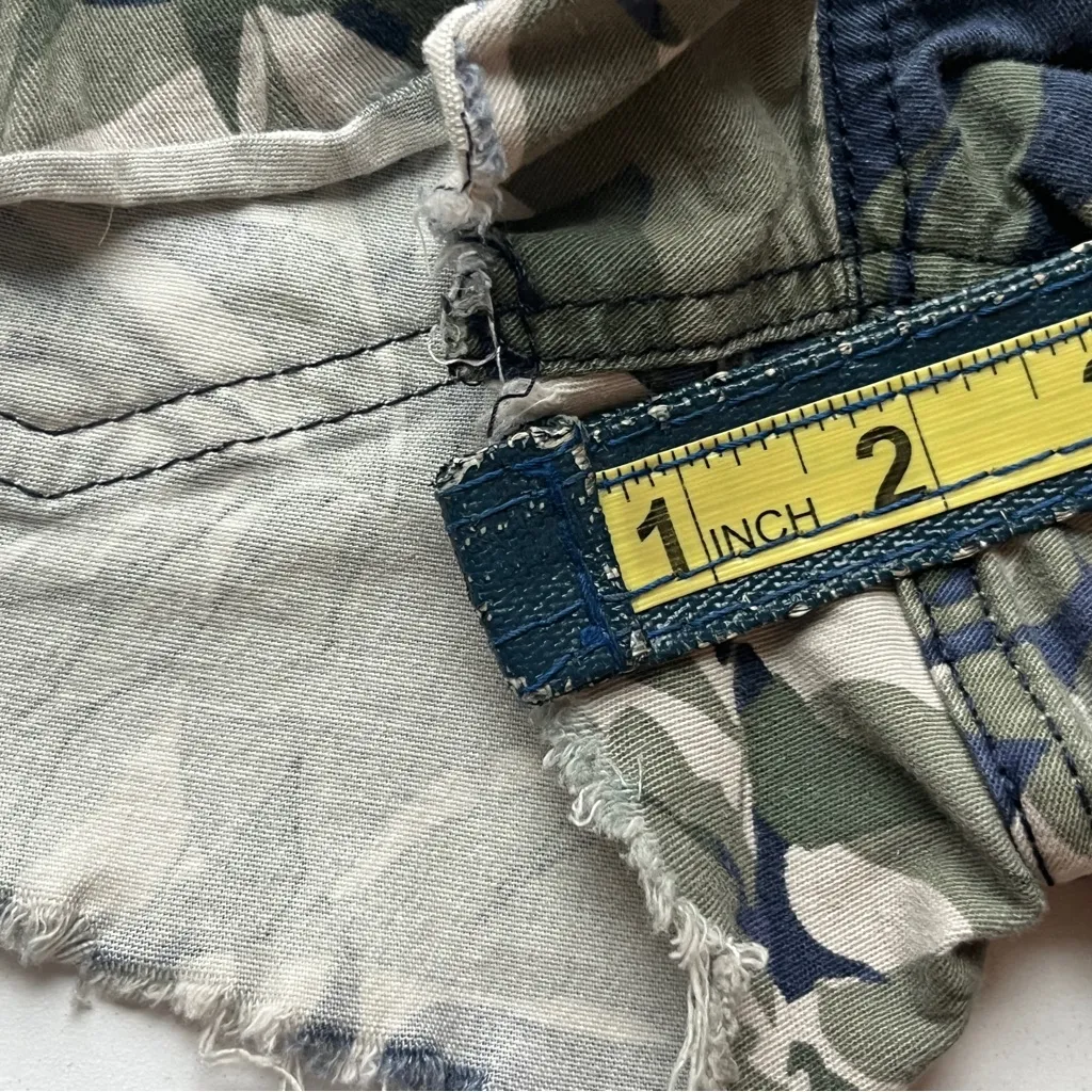 Express Camo Blue Green Y2k 90s Shorts - Image 7