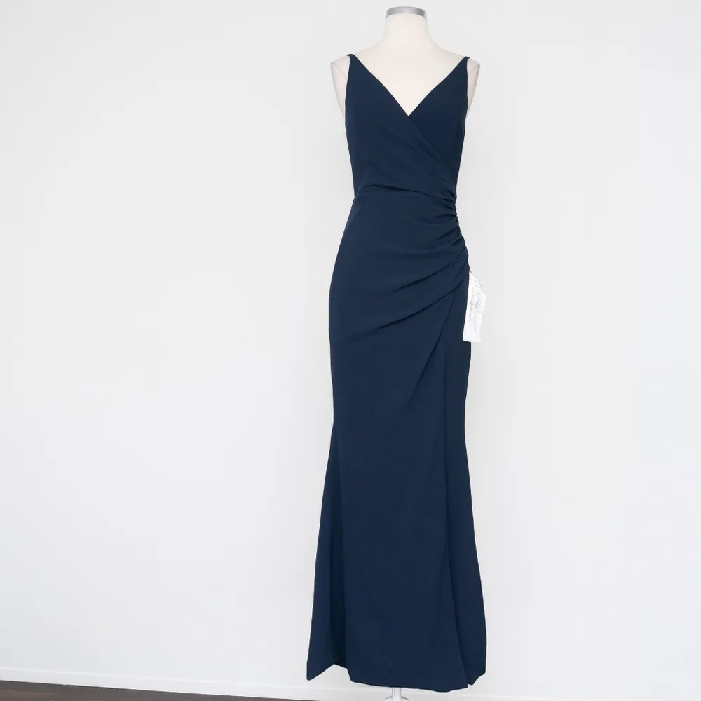 Dress The Population Jordan Ruched Side Slit Gown - Image 3