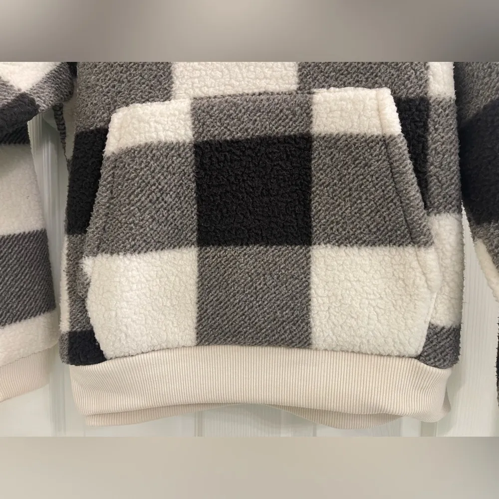 NWT Women’s American Eagle Outfitters AEO Buffalo Check Sherpa Hooded Pullover M - Image 3