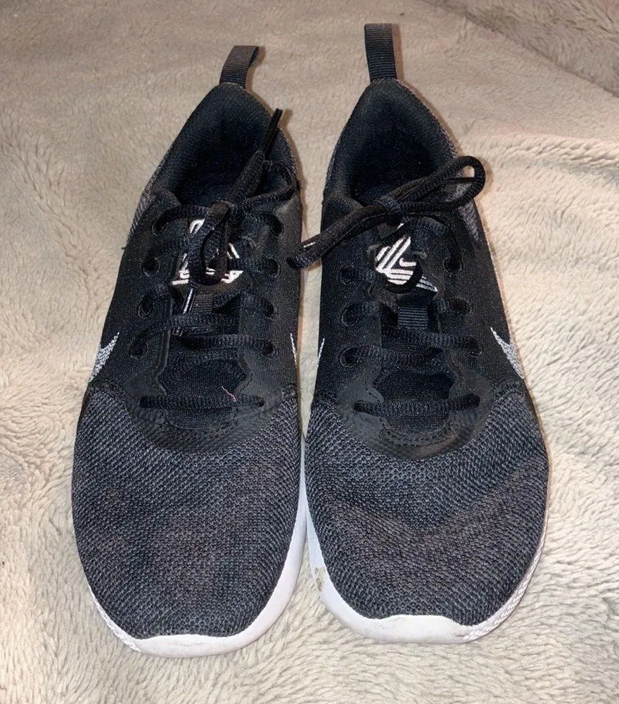 🧜‍♀️ Nike Flex Running Sneakers, size 8 - Image 2