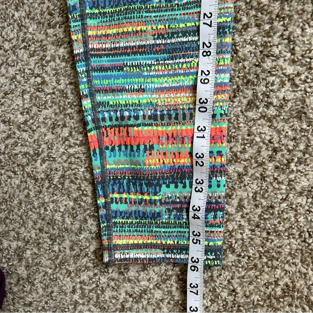 Victoria Secret Knockout Colorful Multi Color Stripe Leggings Workout Large - Image 7
