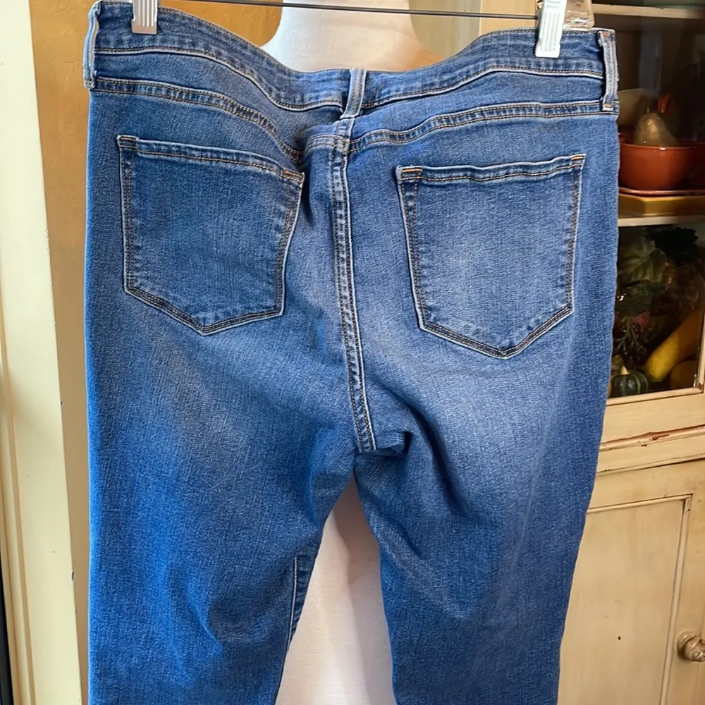 Old Navy Rockstar jeans - Image 8