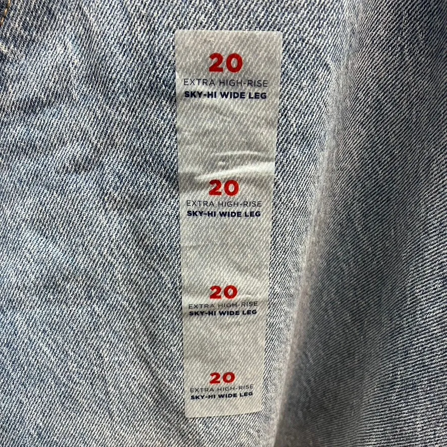Old‎ Navy Ski-Hi Wide Leg Extra High Rise Jeans Womens 20 Light wash distressed - Image 3