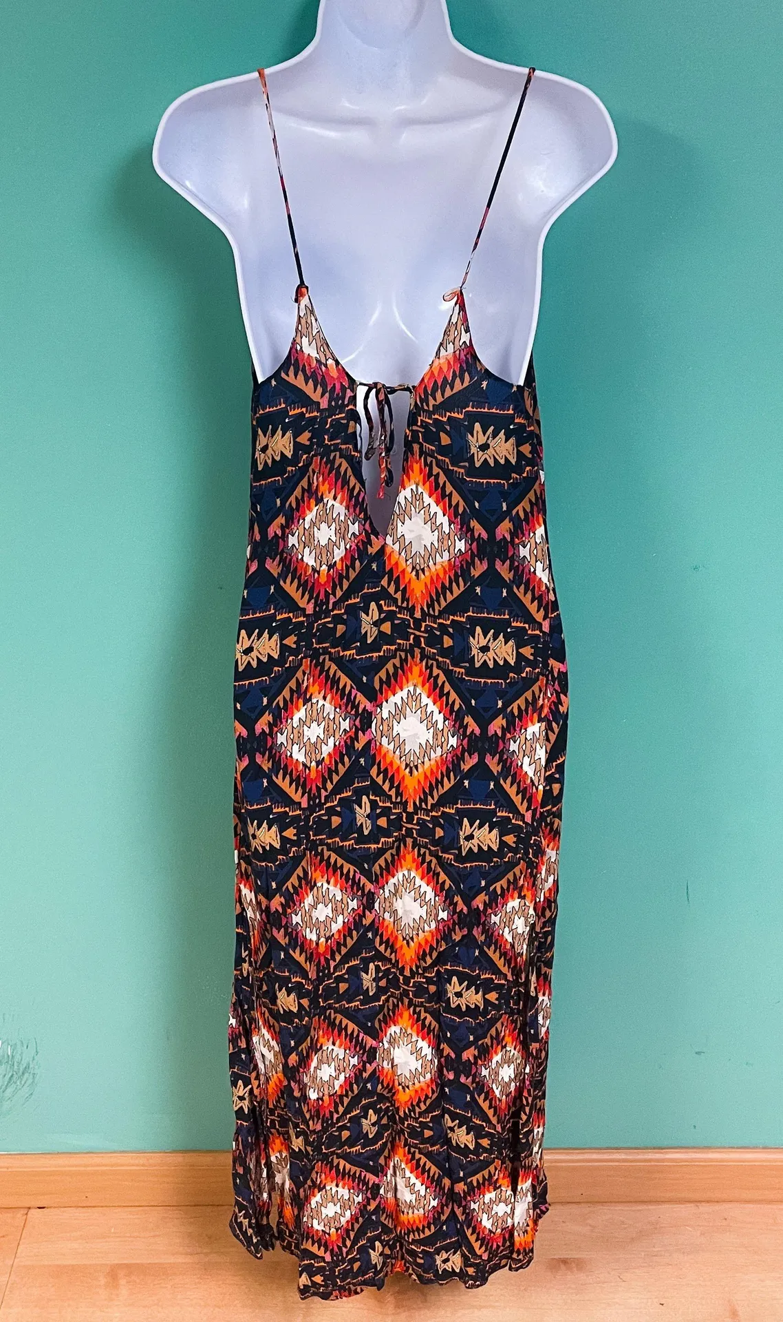 Tribal Print Open Back Slit Maxi Dress - Image 3