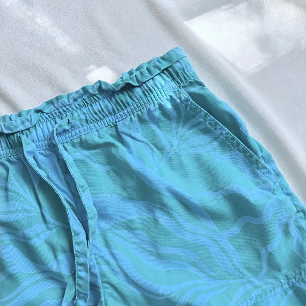 Nicole Miller Summer Shorts - Image 3