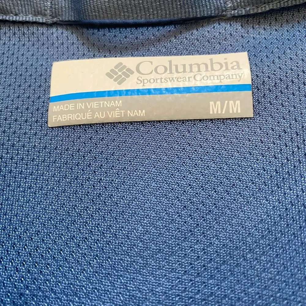 Womens Columbia Blue Botton Up - Image 6