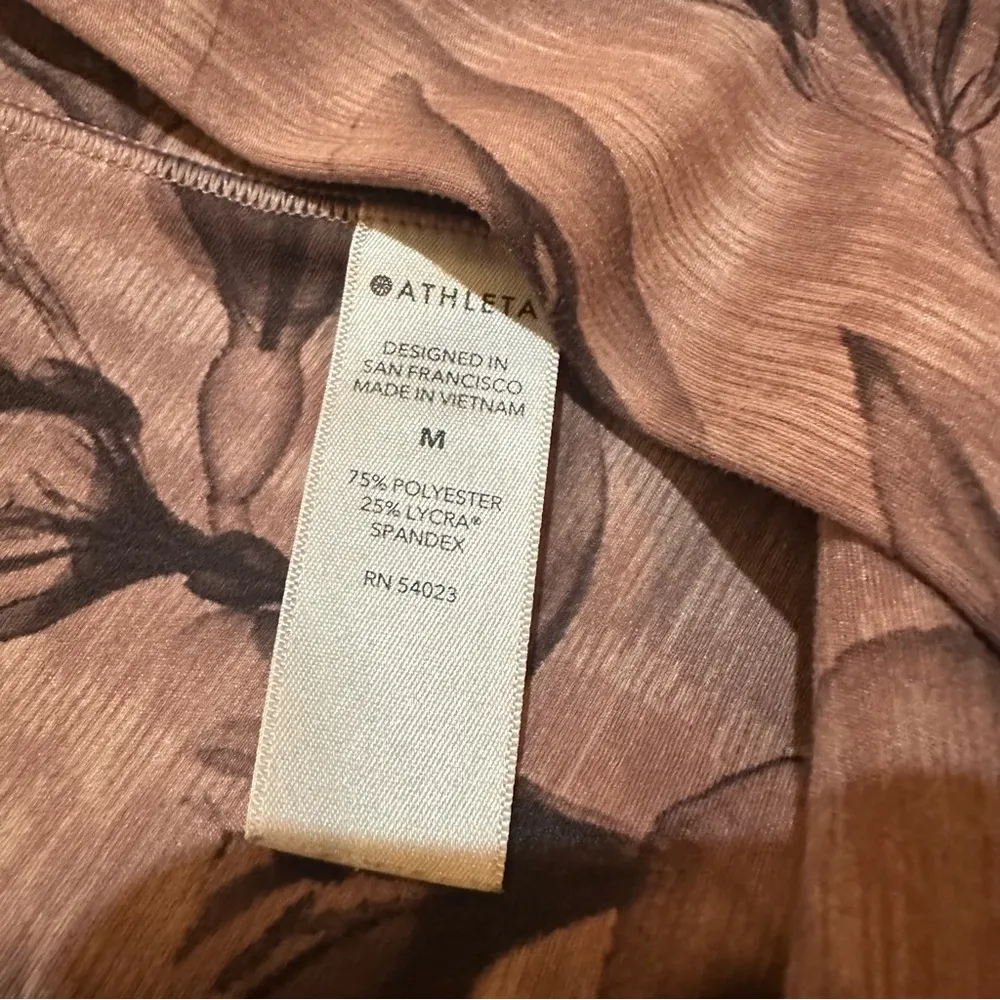 Athleta Salutation Stash Pocket Floral Print 7/8 Legging - Image 4