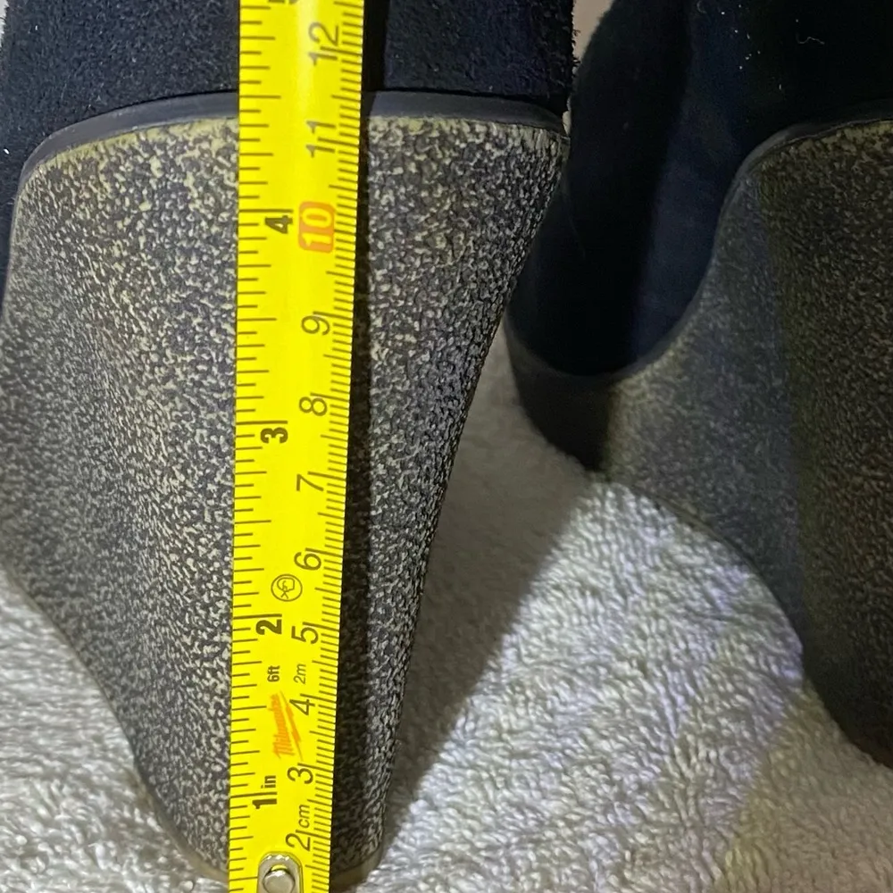 KELSI Dagger black suede wedge booties. - Image 3