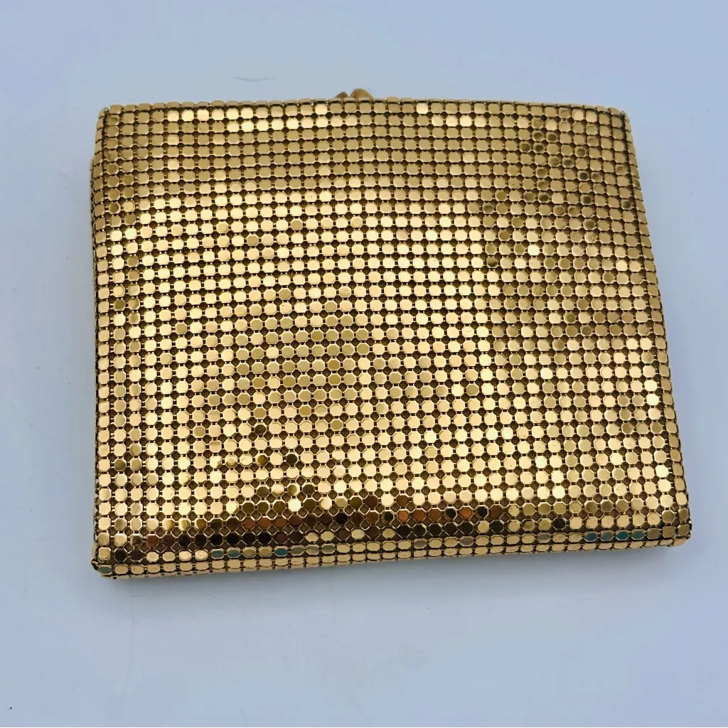 Vintage Gold Mesh Wallet circa 1960’s - Image 3