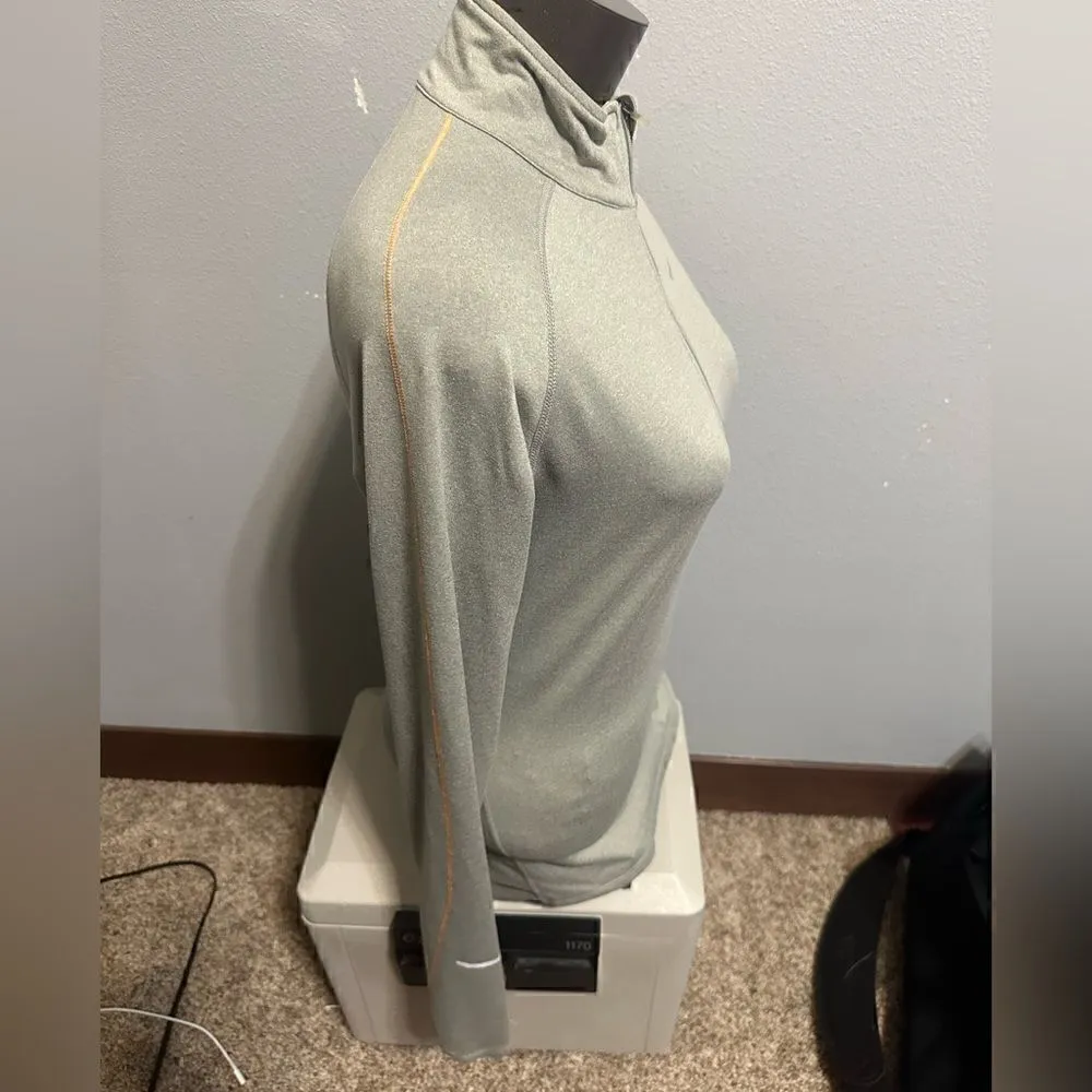 Nike  DriFit Women's Small Gray Base Half ZIP Reflective Running Pulloverer - Image 4