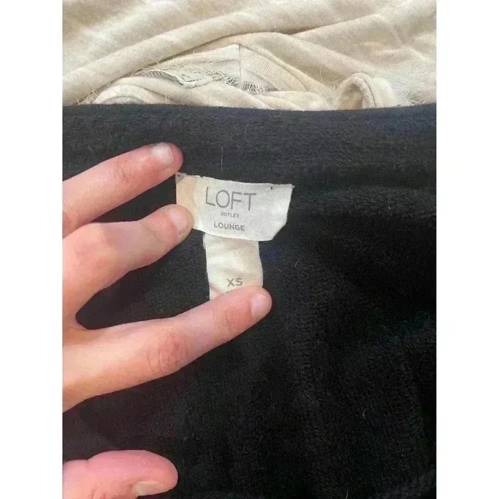 Women’s Loft Sweatshirt Size XS Black - Image 3