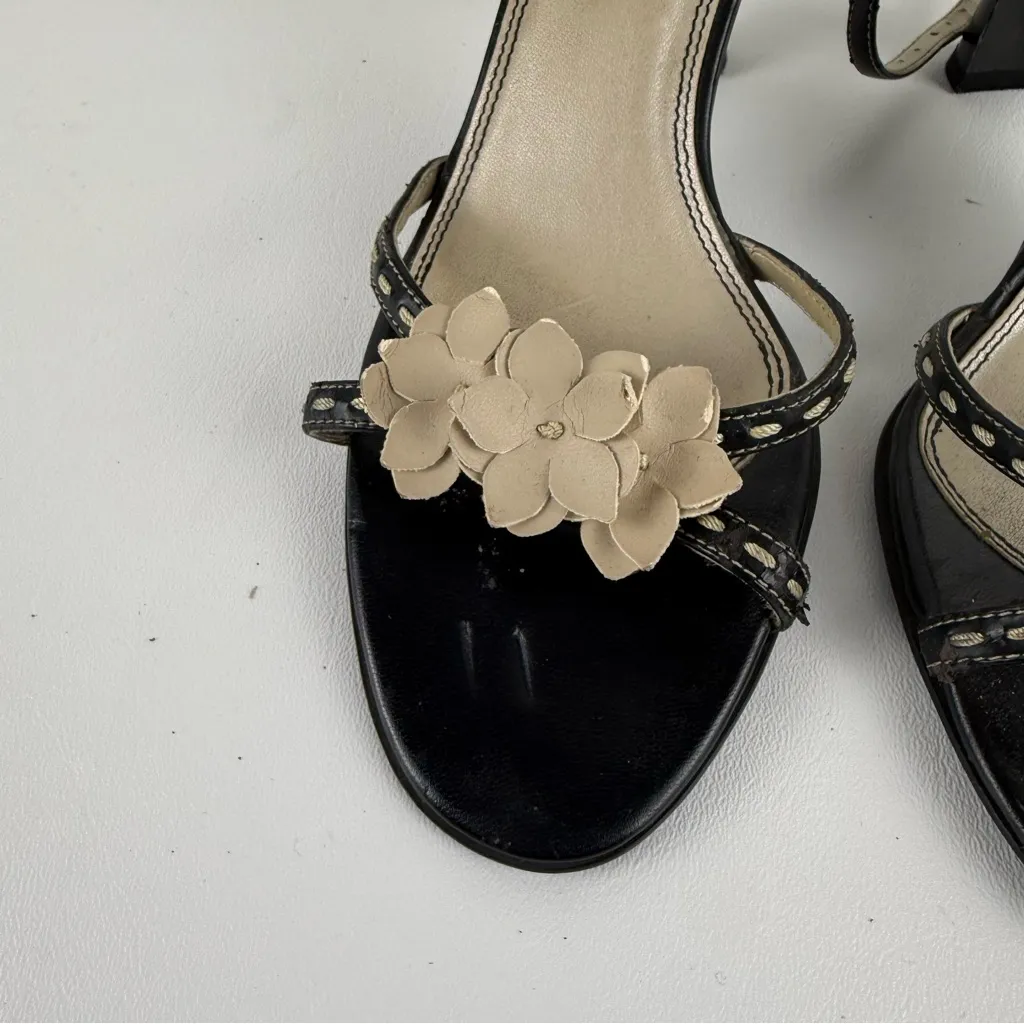 Vintage Fioni Black and Cream Floral Heels Size 8 - Image 2