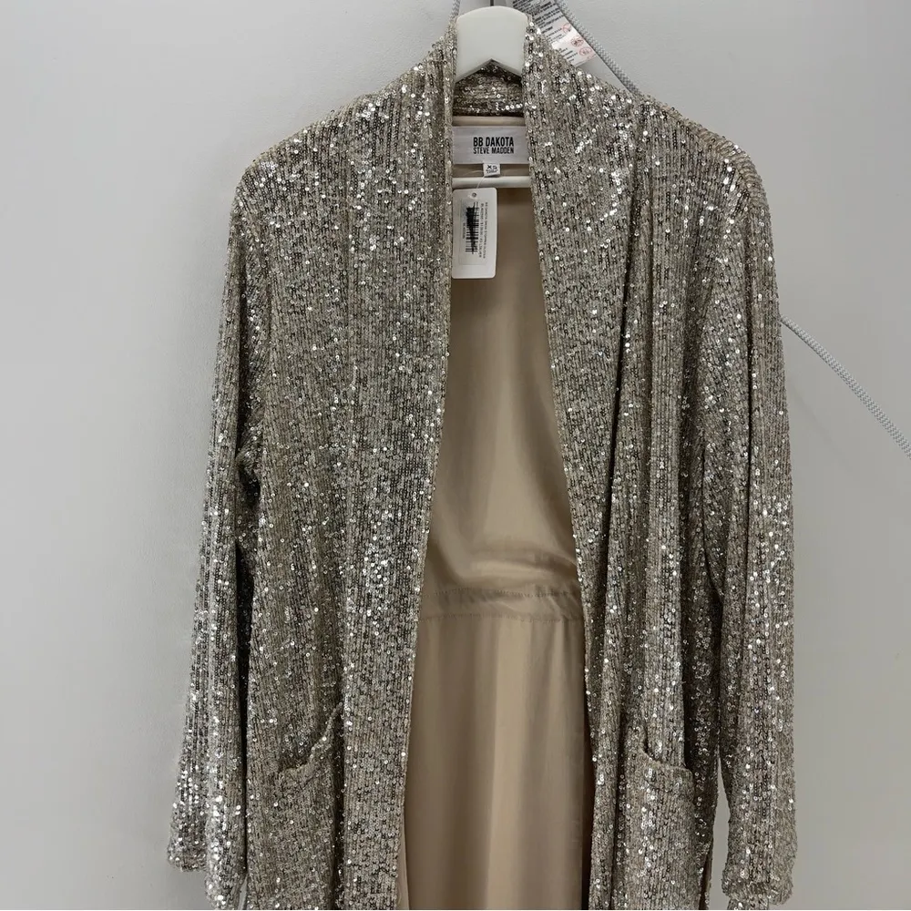 nwt BB DAKOTA dulcinea showstopper sequin duster jacket silver XS Anthropologie - Image 9