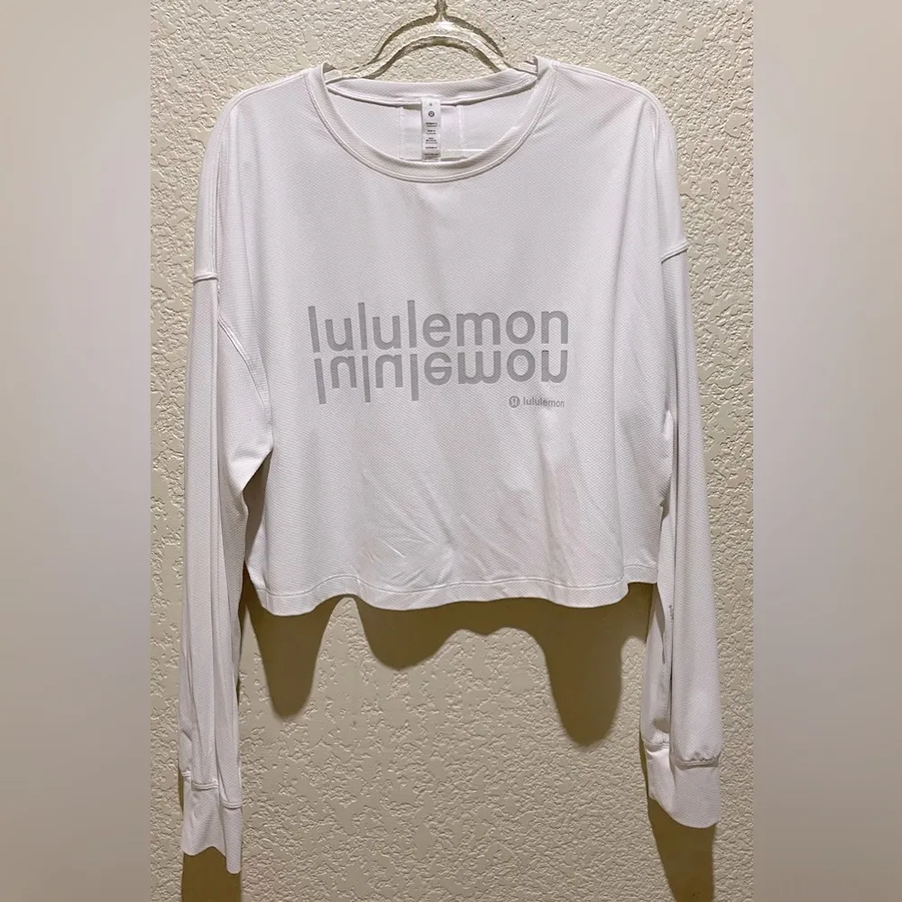 Lululemon Muscle Love Long Sleeve Shirt Top Motif White Graphic Wordmark Size 6 - Image 7