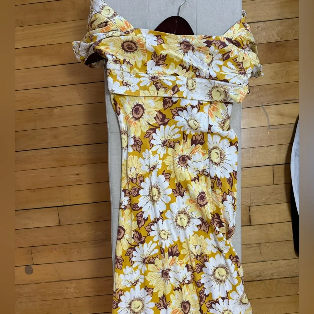 Altard state skirt & top set size small - Image 2