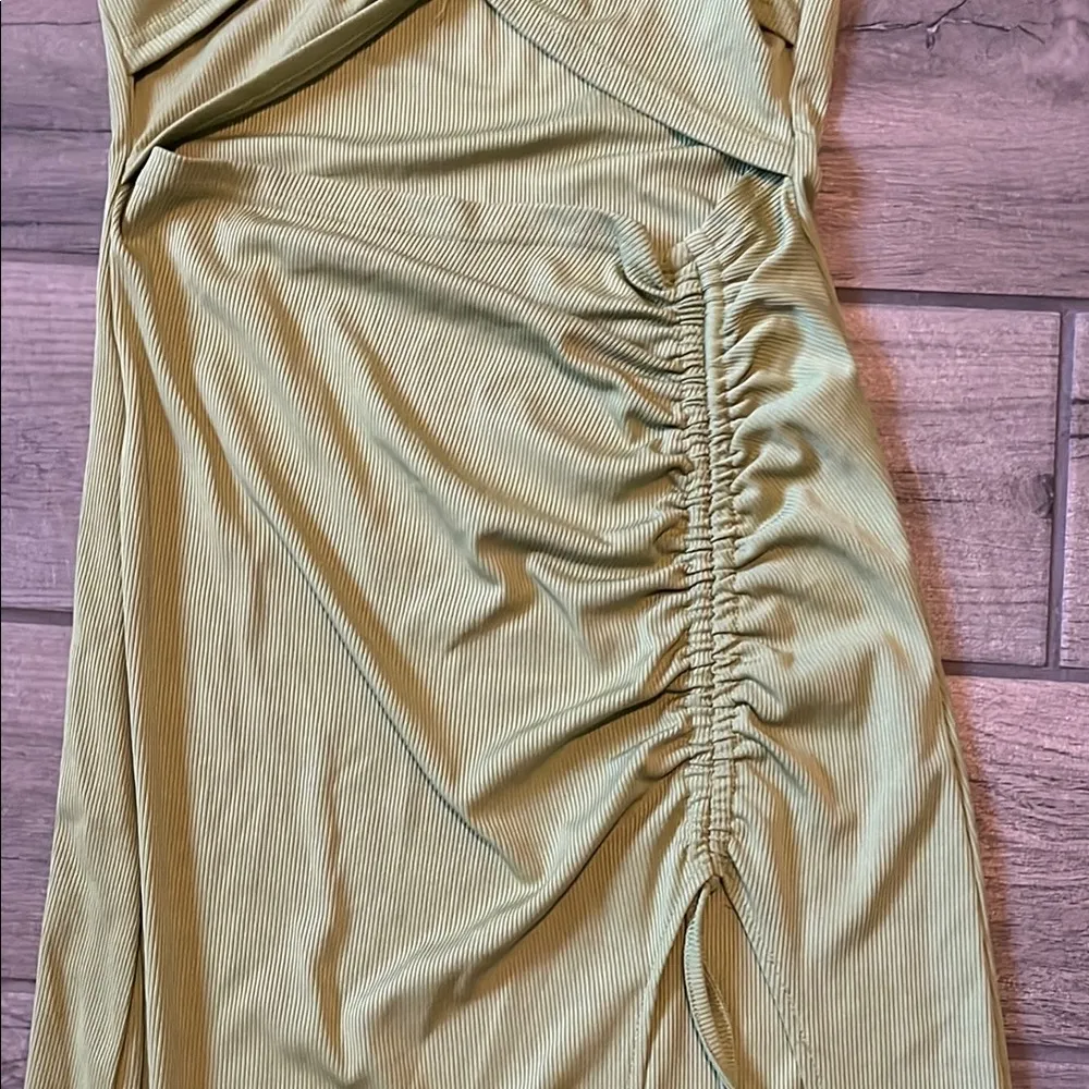 Zaful Green Asymmetrical Ruched Halter Dress - Image 3