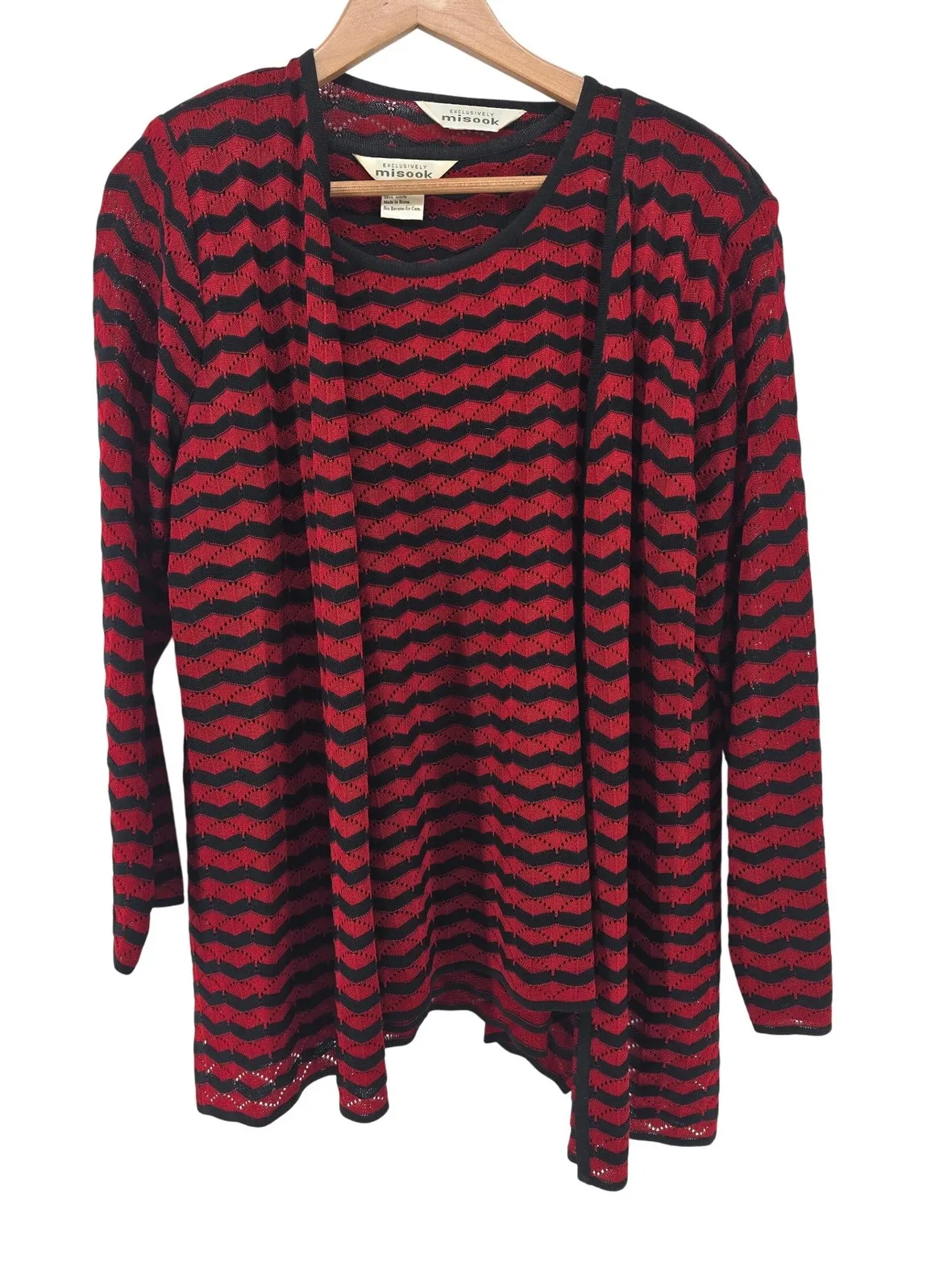 Exclusively Misoook Red Black Chevron Knit Cardigan Sweater Set Womens Medium - Image 1