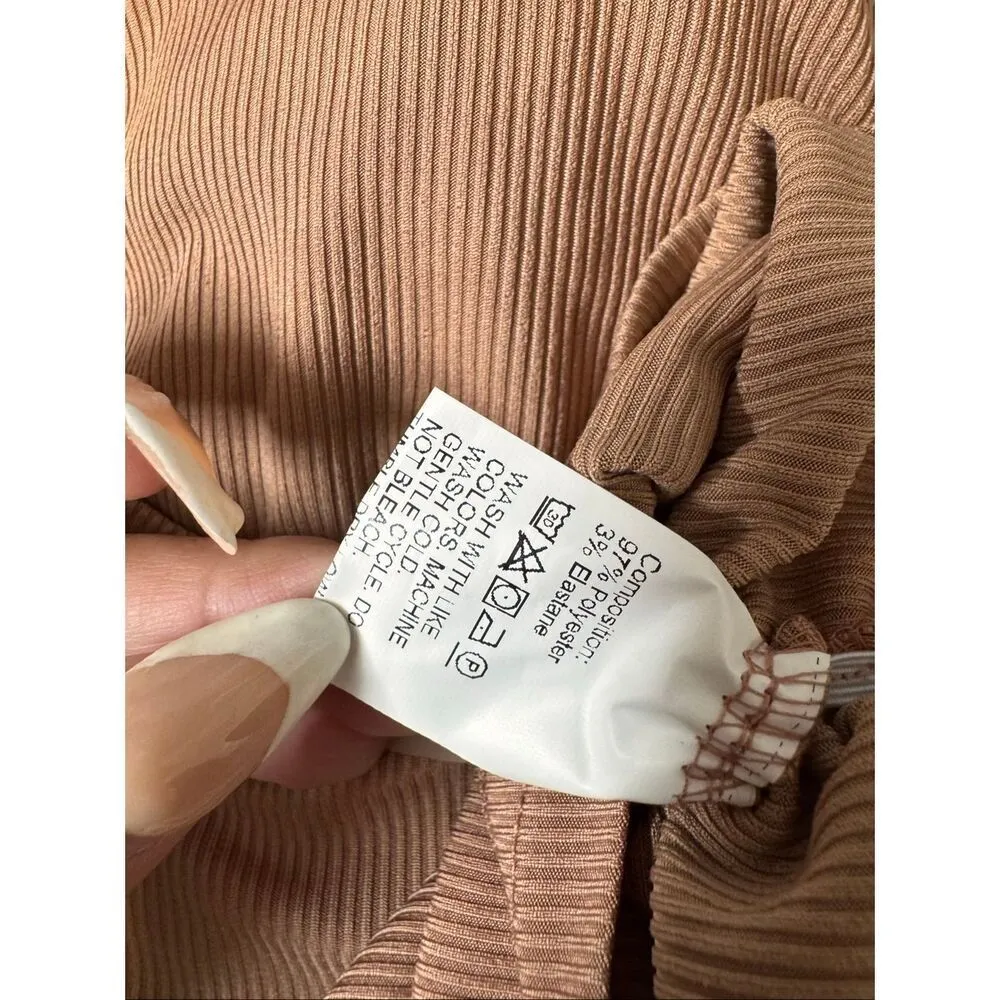 Brown Long Sleeve Ruched Side Top – Size M Brown Size M - Image 4