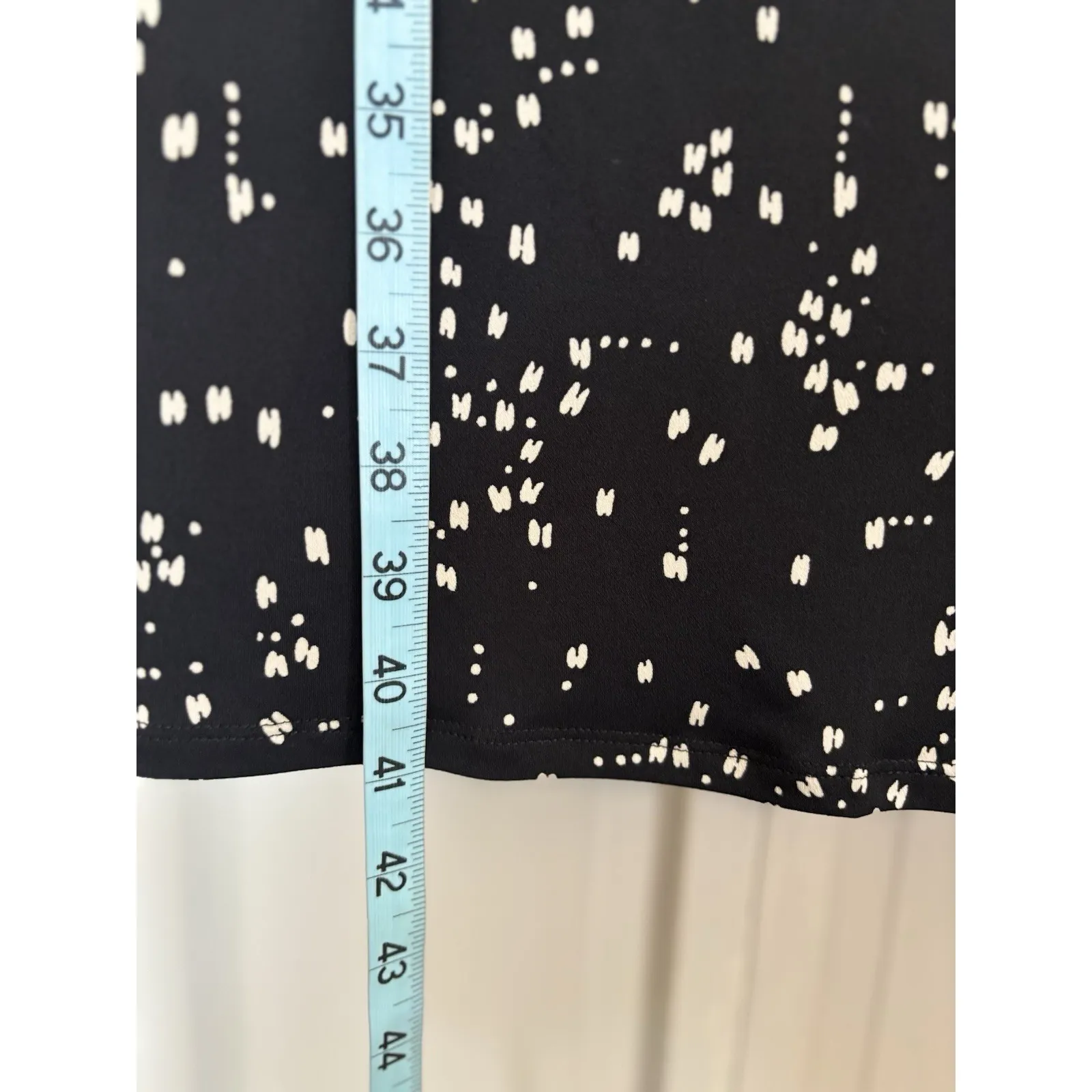 Jones Wear Dress Black/Tan Geo Wrap Front Tie Gathered Dress Size 12‎ Cap Sleeve - Image 5