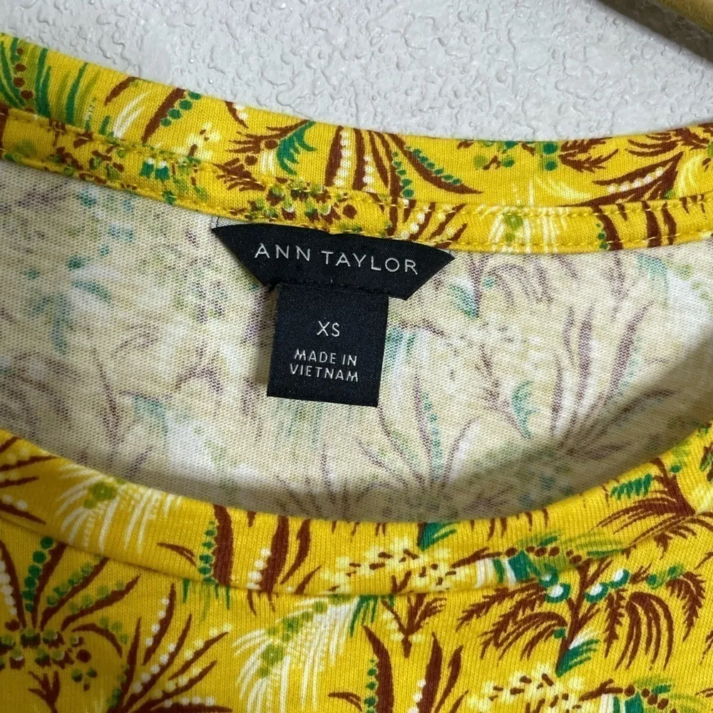 Ann Taylor Yellow Floral T Short Embroidered Trim Sleeve XS - Image 2
