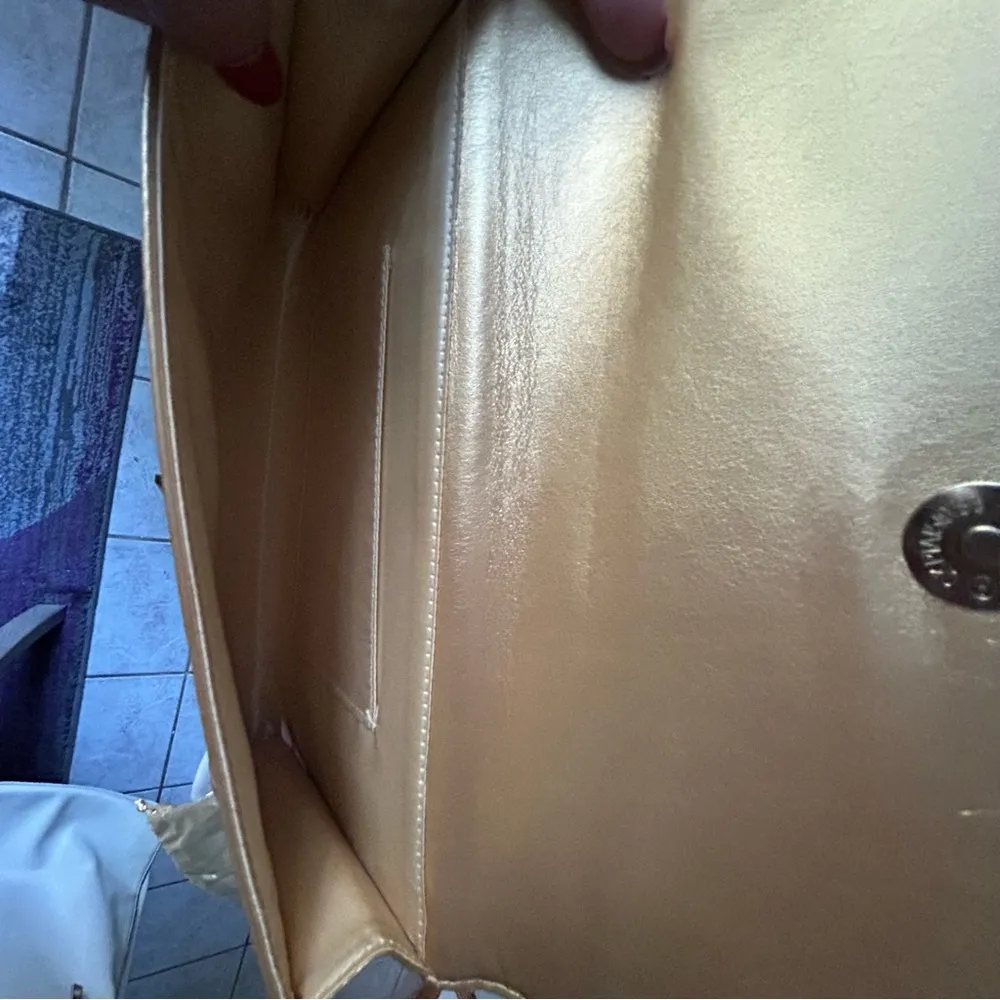 Pandora Gold tone clutch - Image 7