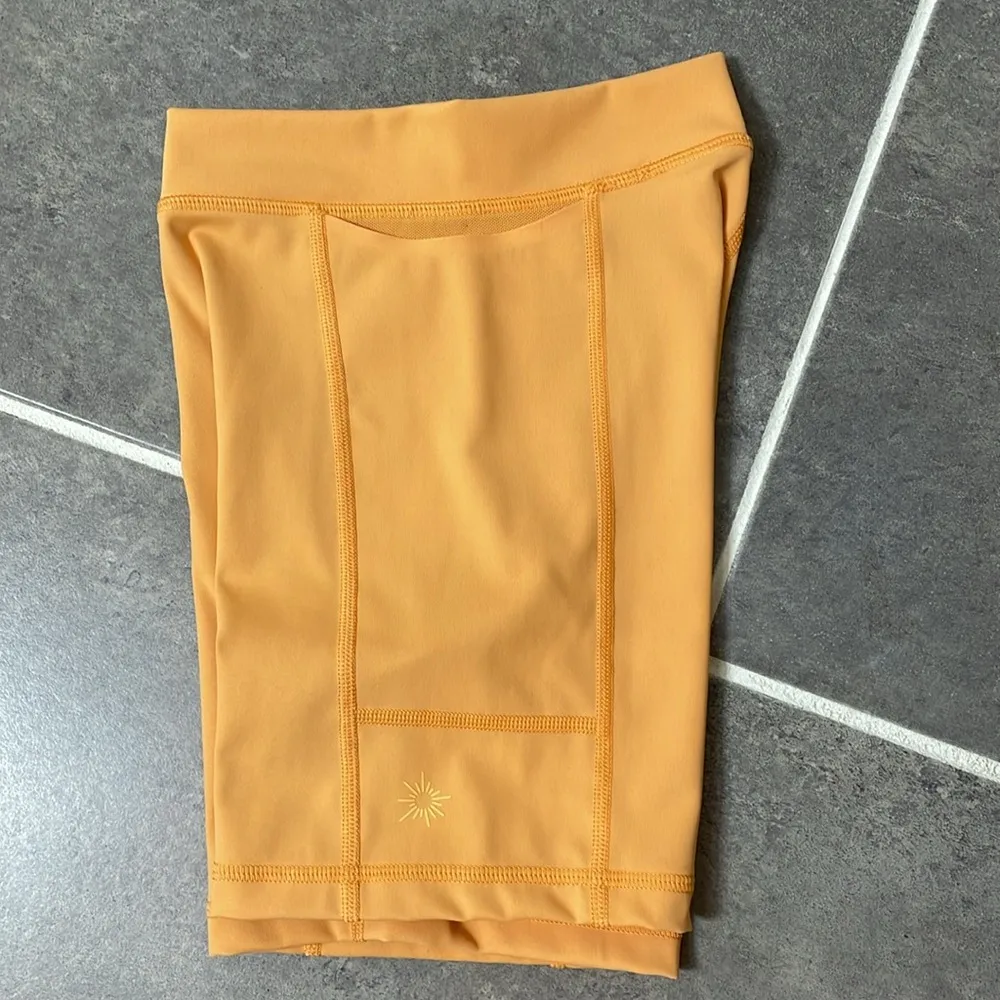 Offline by Aerie Goals High-Rise Pocket 4” Bike Short size XXS - Image 3