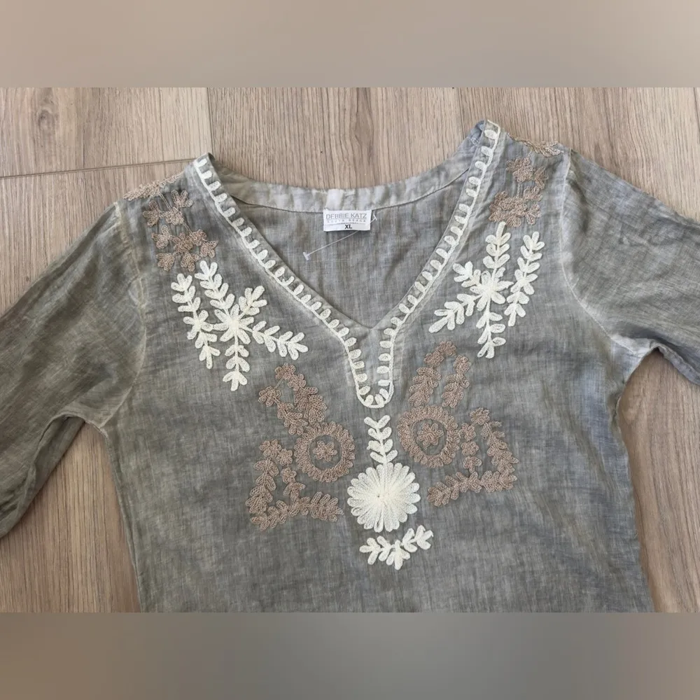 DEBBIE KATZ ( South beach) Elegant Gray Embroidered Dress 🏖️🤍🩶 Size XL - Image 5