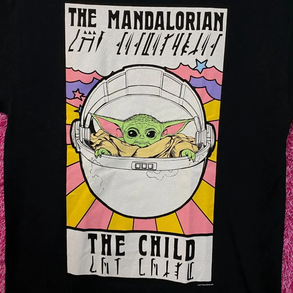The Mandalorian Tarot Card Tshirt size medium  - Image 2