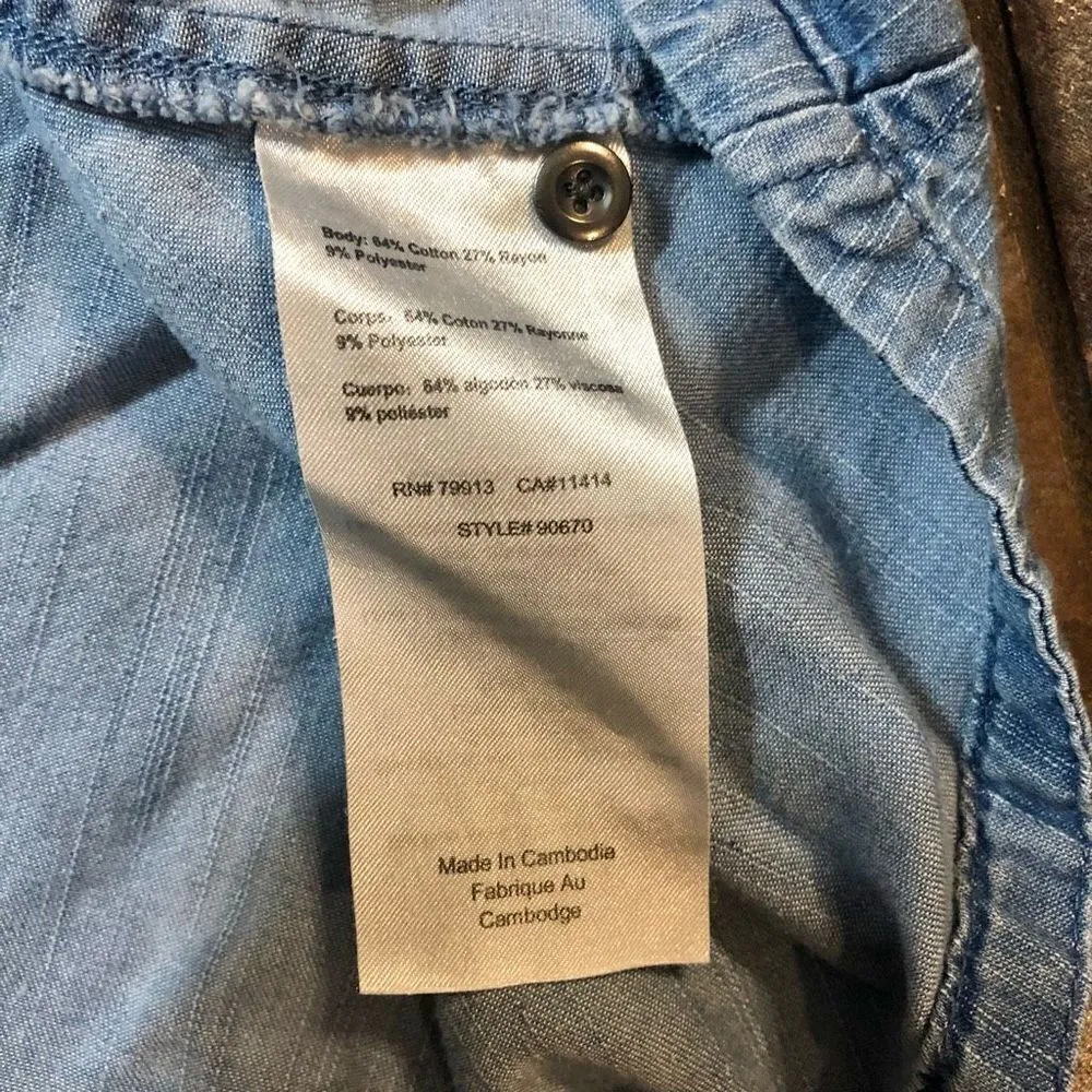 Motherhood Maternity Denim Button Down Rolled Tab Sleeve Blouse Size Medium - Image 11