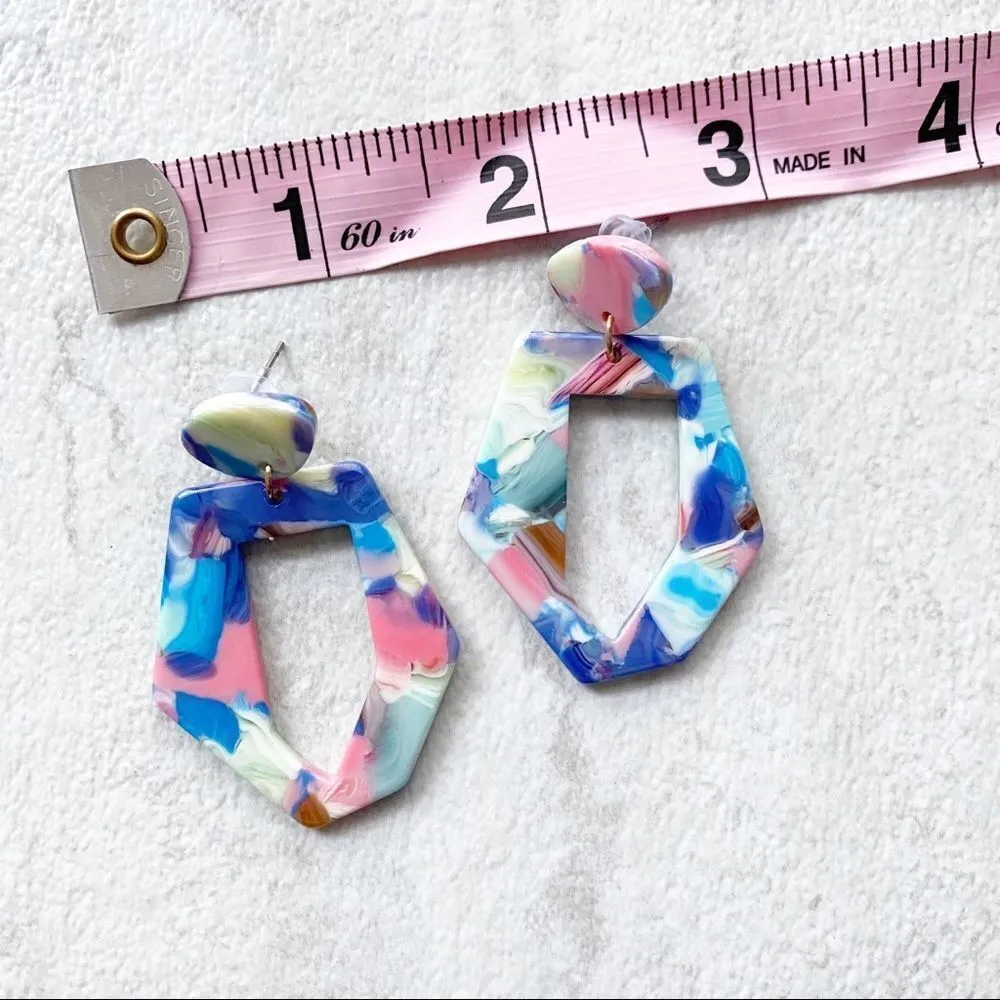 Lily Pink and Turquoise Tortoise Acrylic Earrings Blue - Image 4