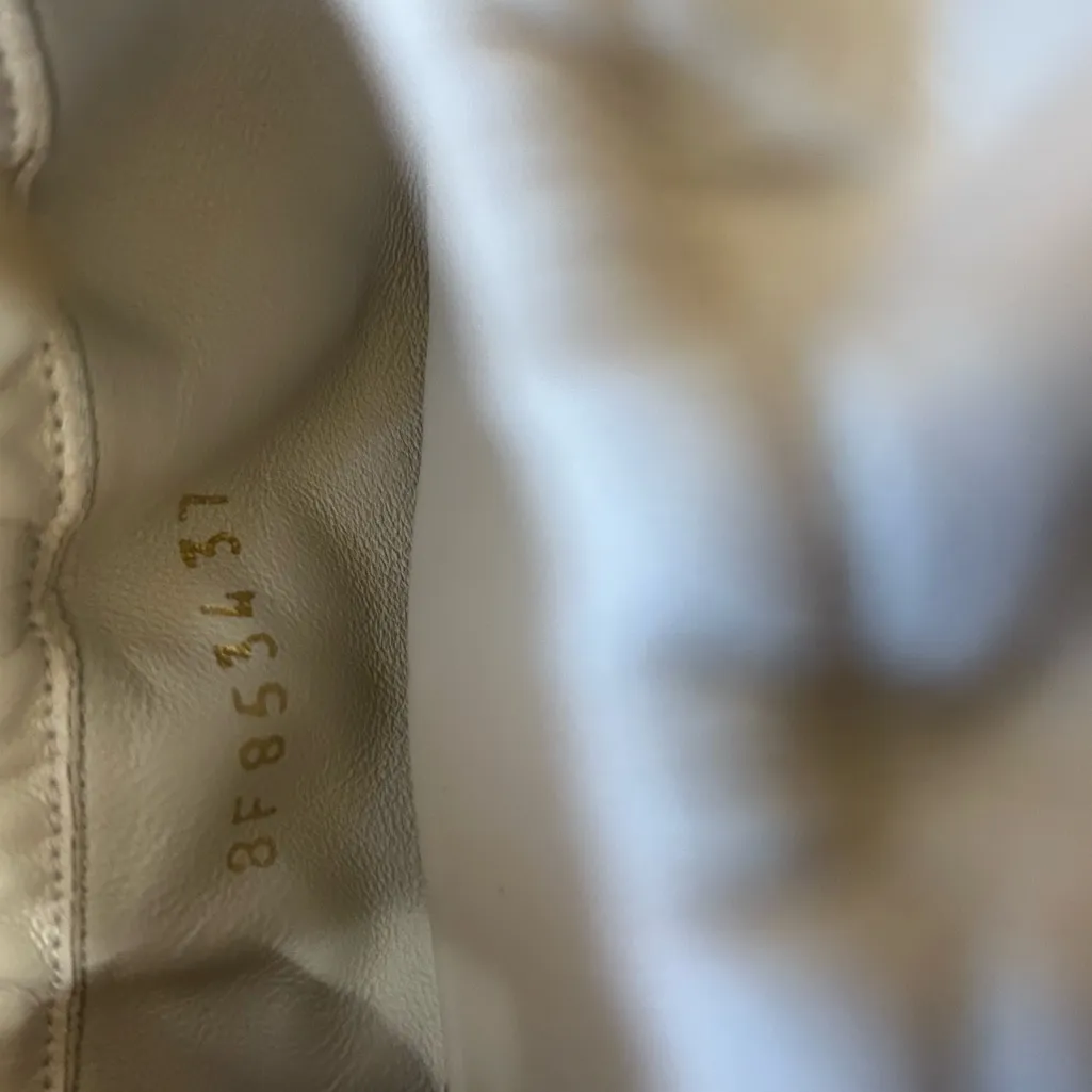 FENDI Filo Leather Ballerina Flat Shell Size 37 - Image 7