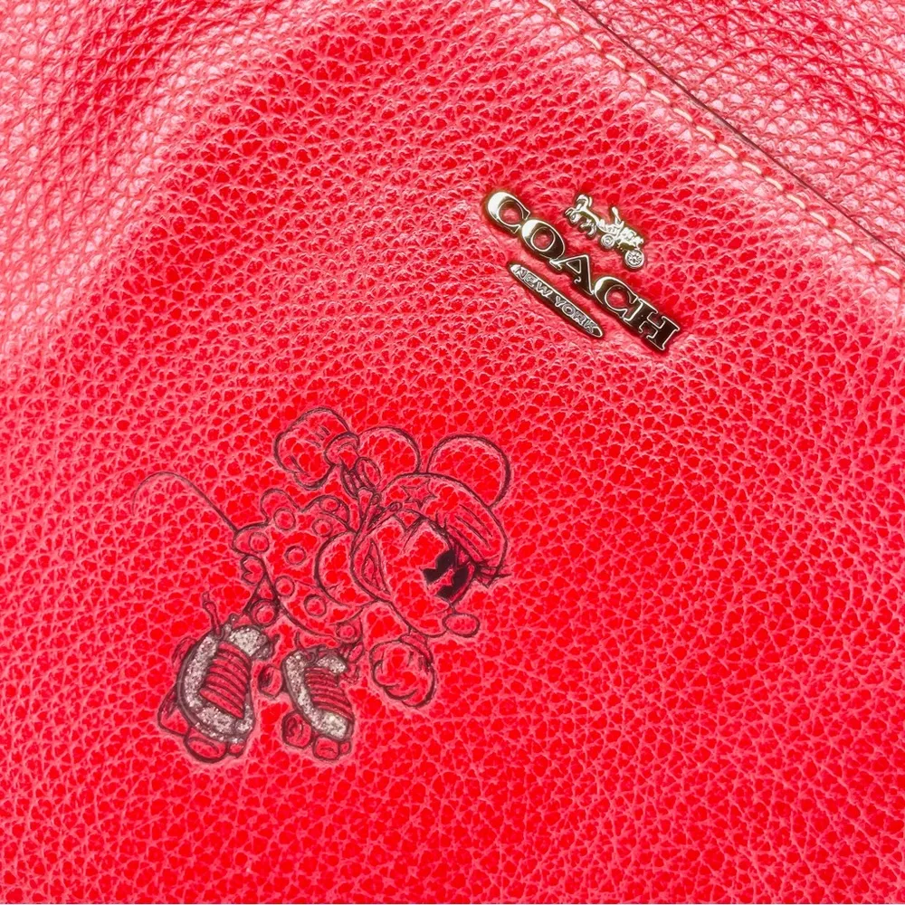 Coach Disney Minnie Mouse Motif Messenger Crossbody bag purse in Pebble Leather - Image 6