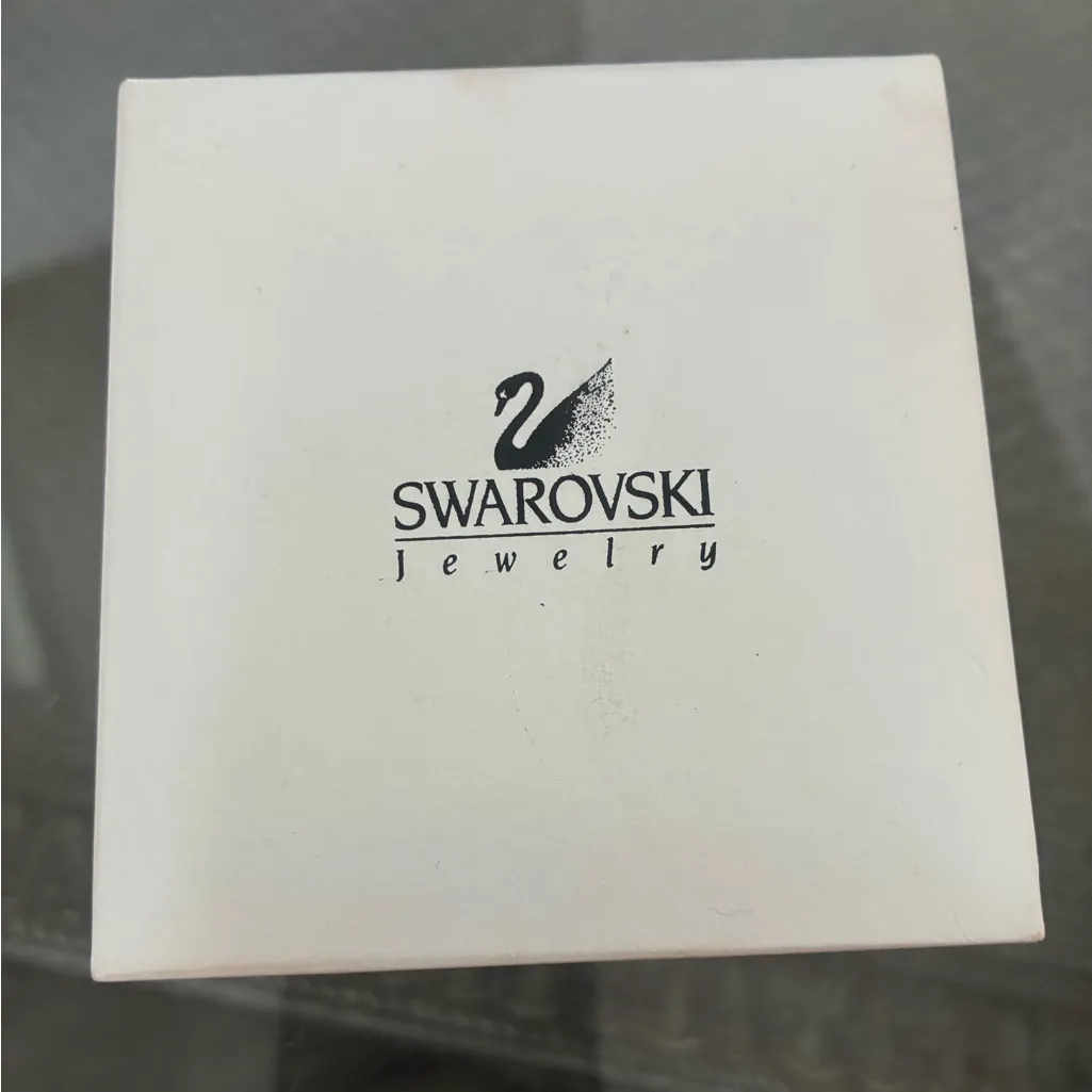 Swarovski Jewelry, Silver Starburst Pin-Brooch- Brand New - Image 2