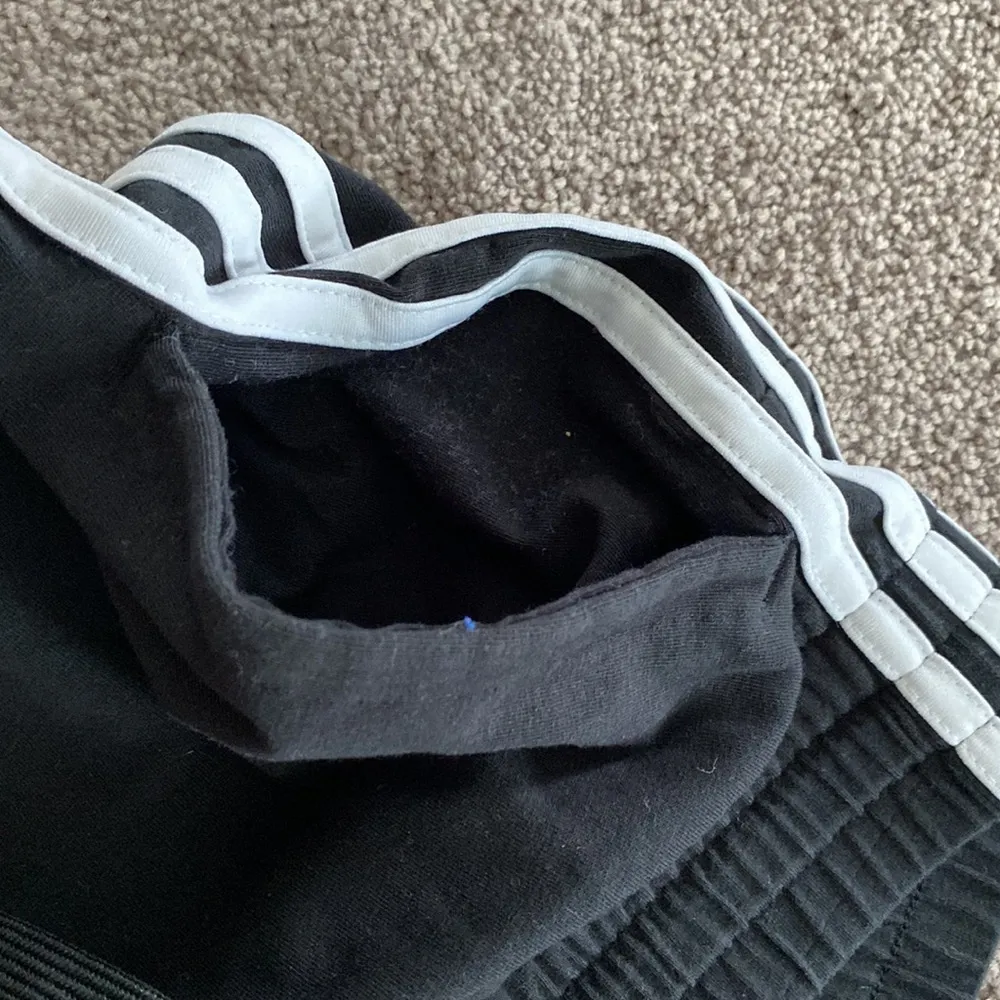 Adidas Classic Black Capri Sweatpants SIZE S - Image 4