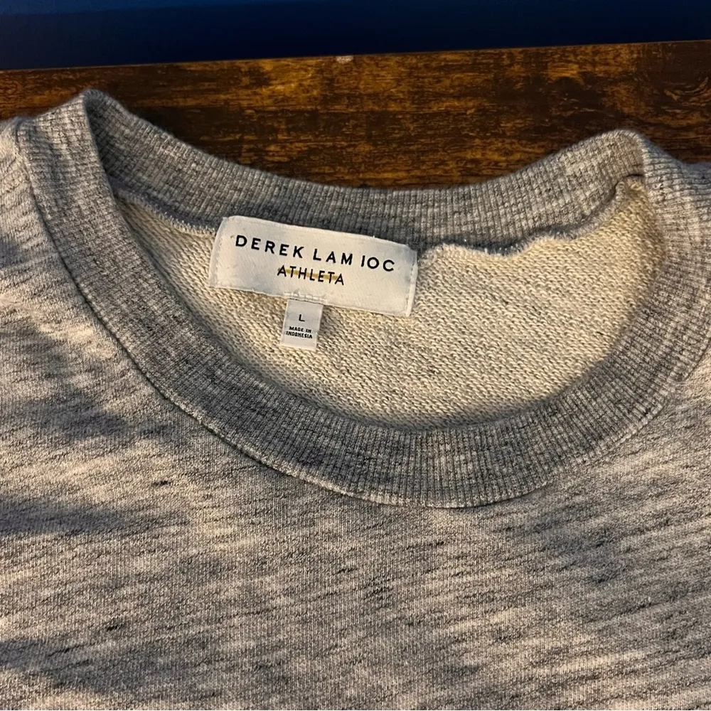 Athleta Derek Lam Navy & White pullover Sweatshirt. Snap sides. Size Large - Image 4