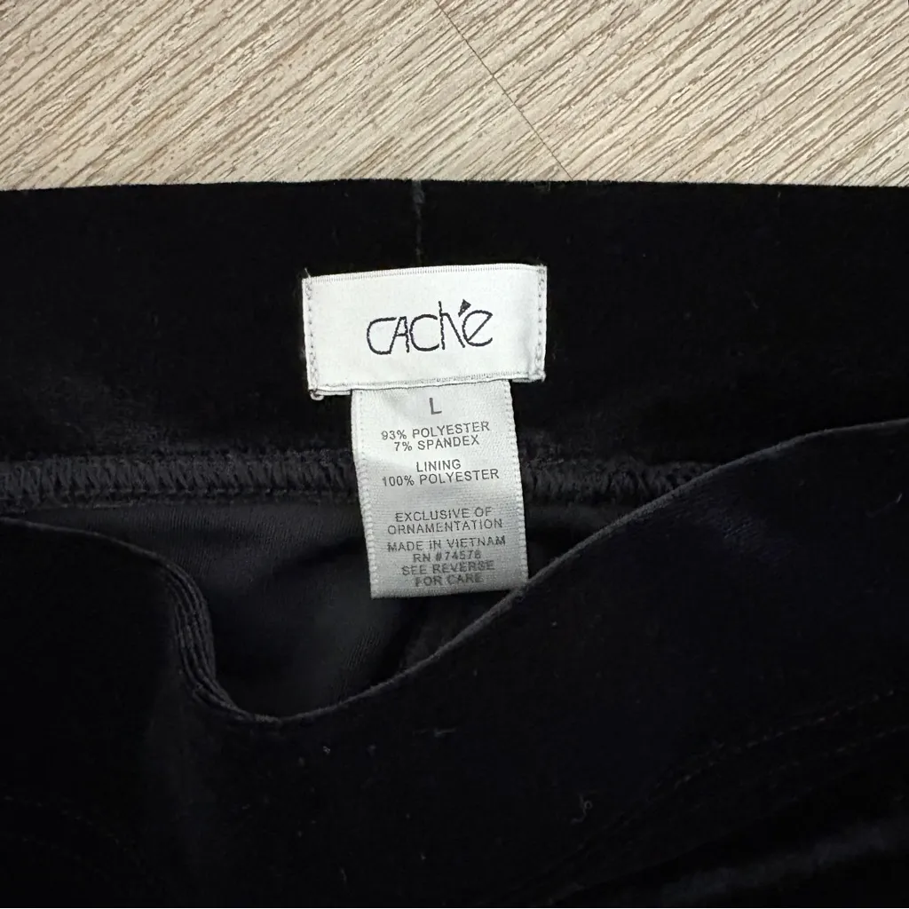 Cache  Velvet Leggings Button Detail - Image 3