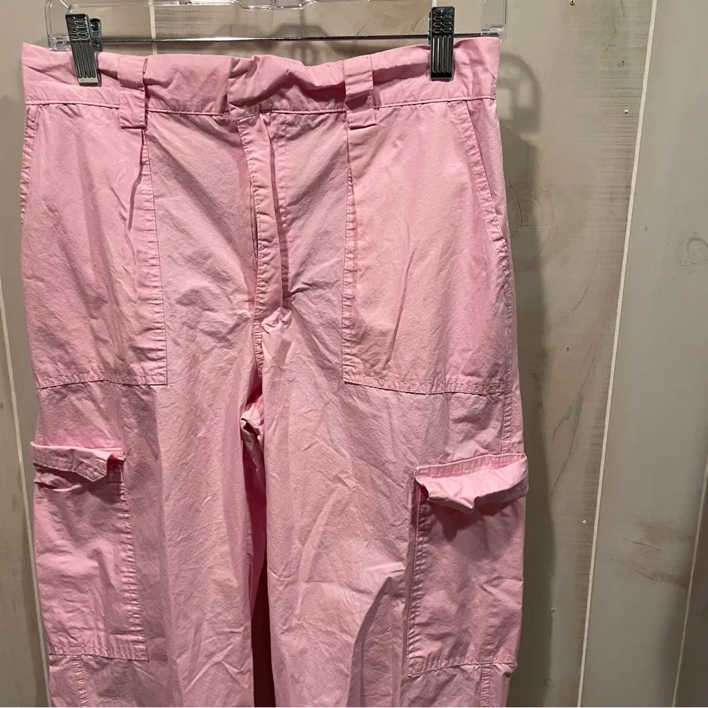 Cute bubblegum pink Cotton On slouchy cozy ankle cargo pants costal beach vacay - Image 6