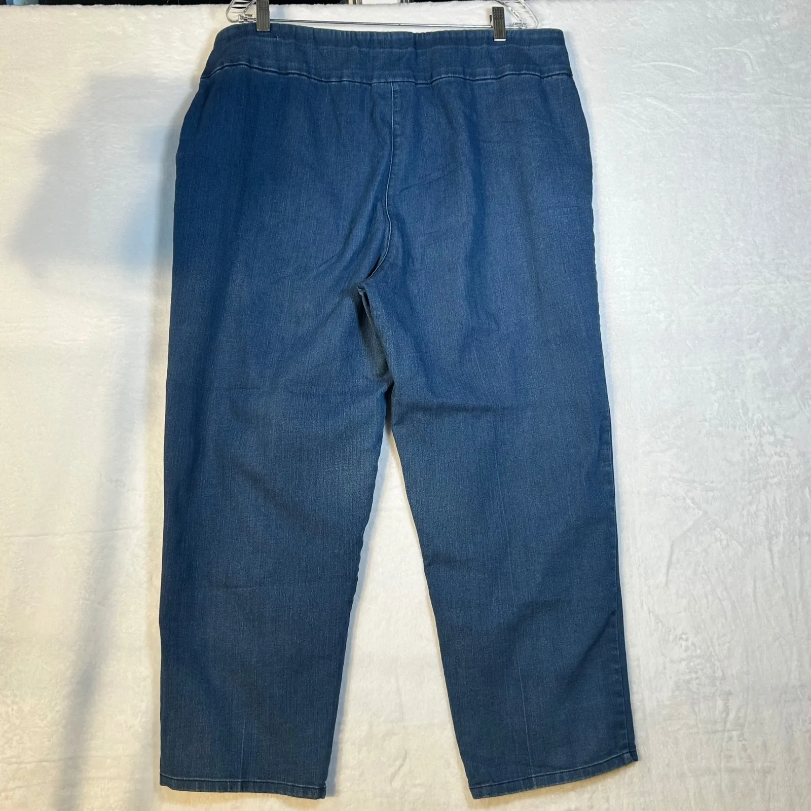 Alfred Dunner Women Blue Denim Elastic Waist Cropped Pants Size XL - Image 2