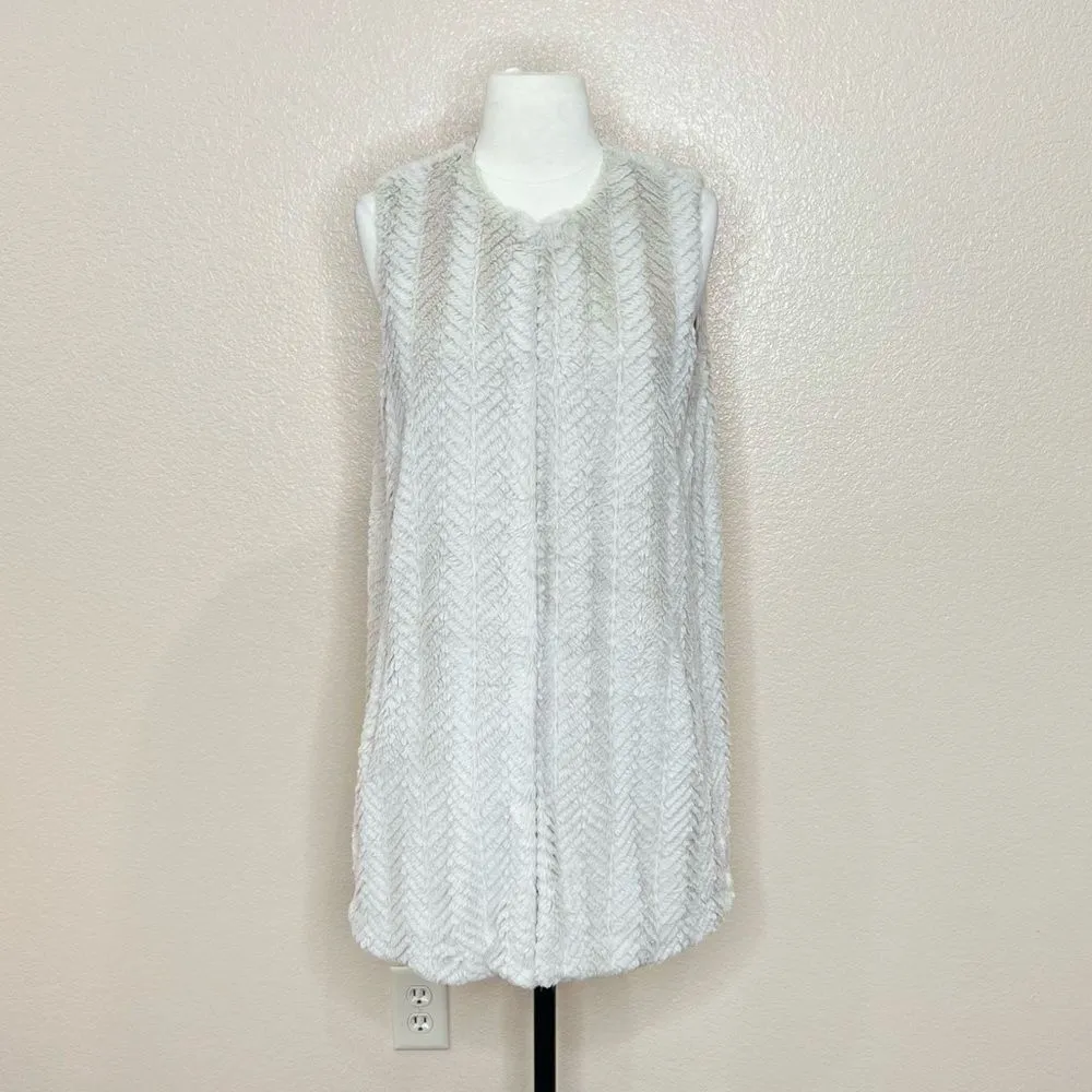 Sebby Cream Faux Fur Long Vest Size Medium - Image 3