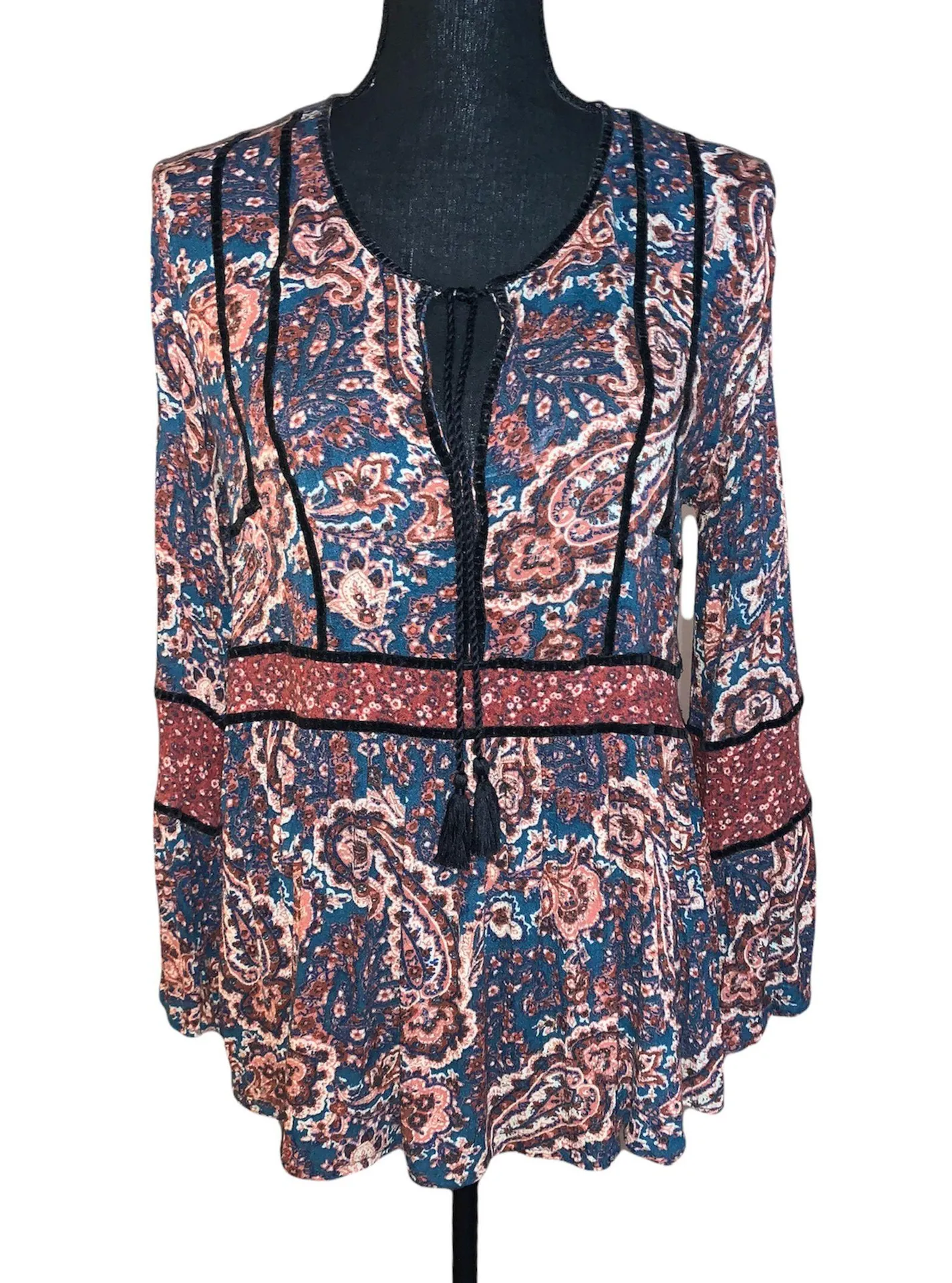 American Eagle Paisley Boho Style Top - Image 2
