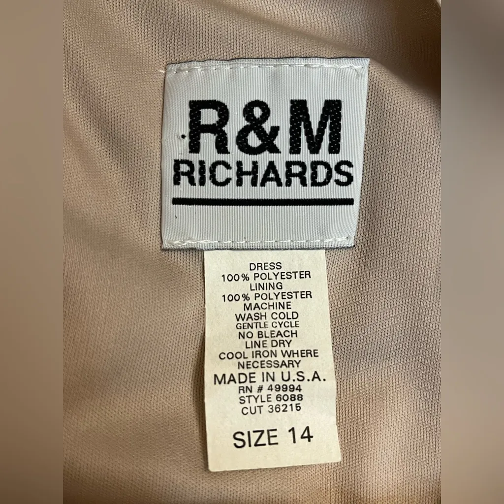 R & M Richard’s Lilac Floral tiered dress - Image 3