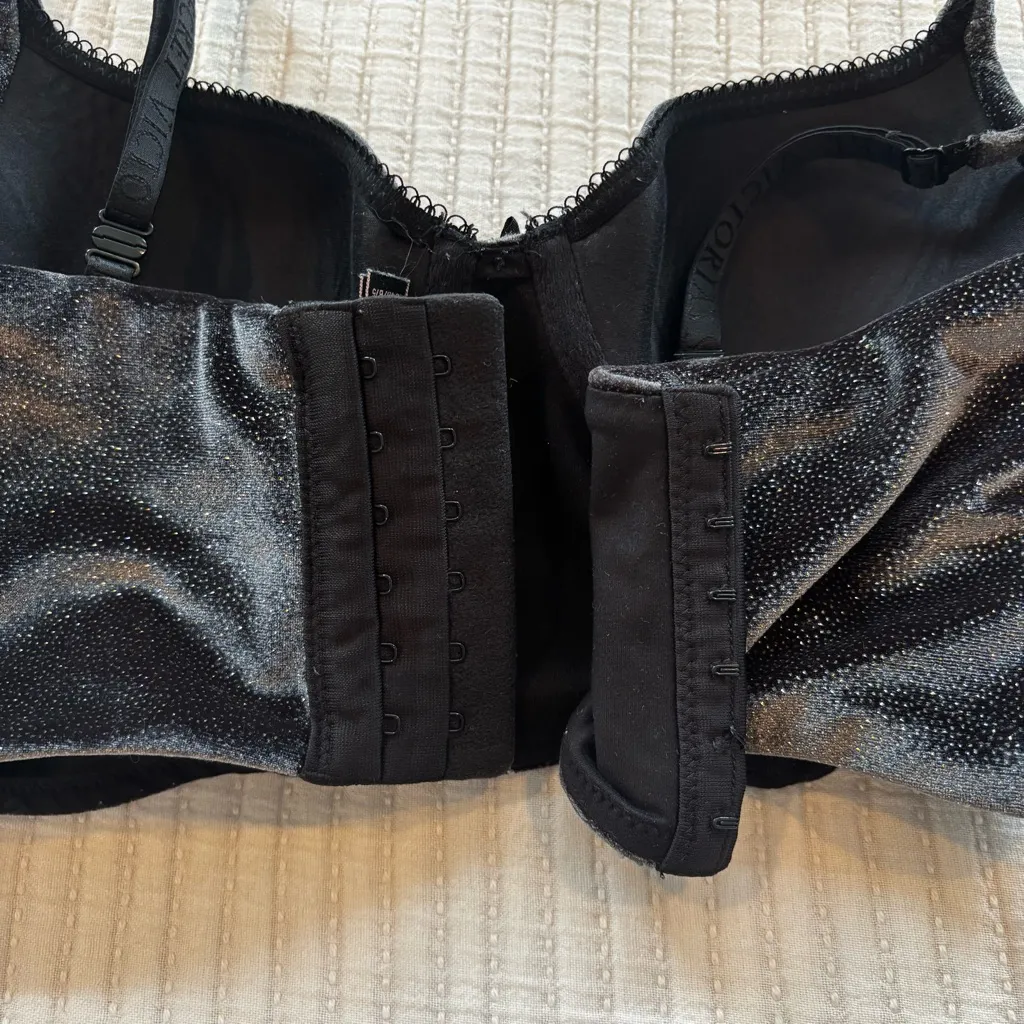 Victoria's Secret Grey Velvet Sparkly Y2K Lined Demi Bra Size 34B Shaping Boning - Image 9