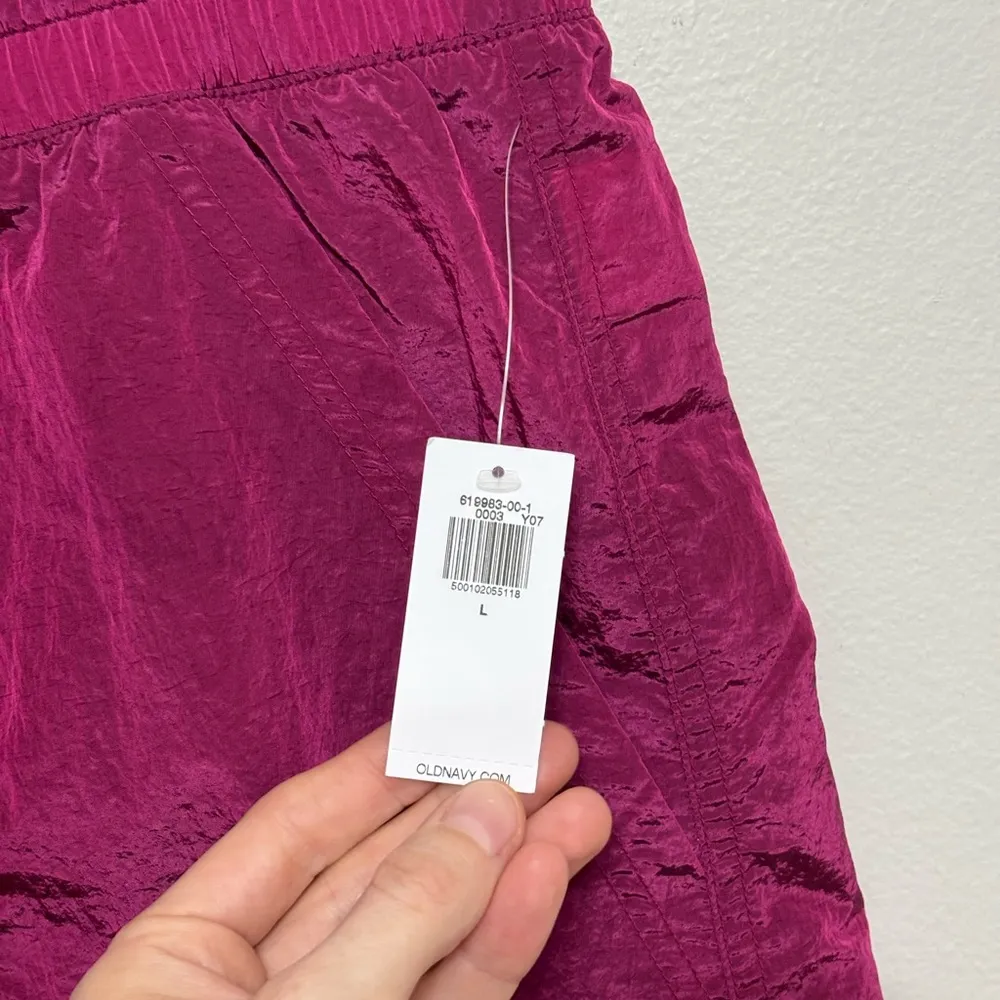 NWT Old Navy High-Waisted Shiny Nylon Bermuda Shorts in Flamingo - Size L - Image 5