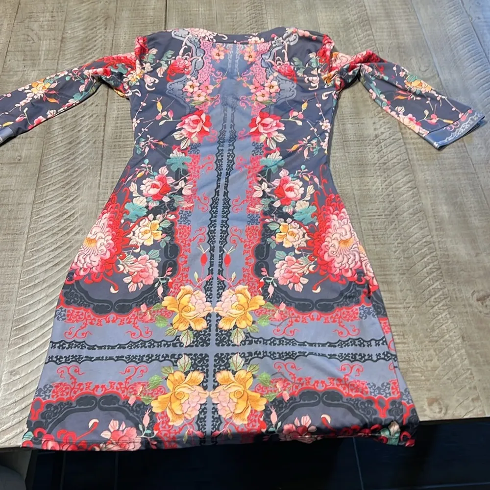 JOHNNY WAS USA Floral Tapestry Print, X-Over, Spandex Stretch Jersey Dress - Image 5