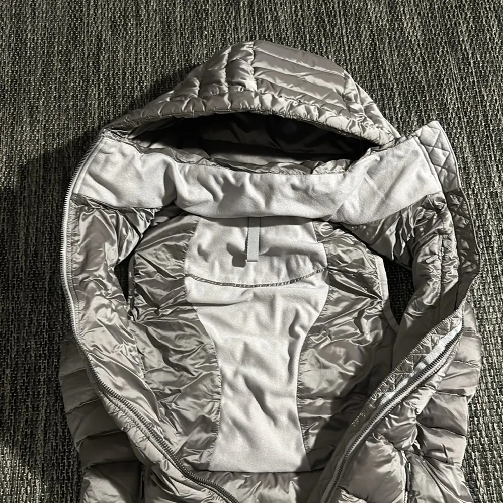 Lululemon Brave the Cold Vest - Image 6