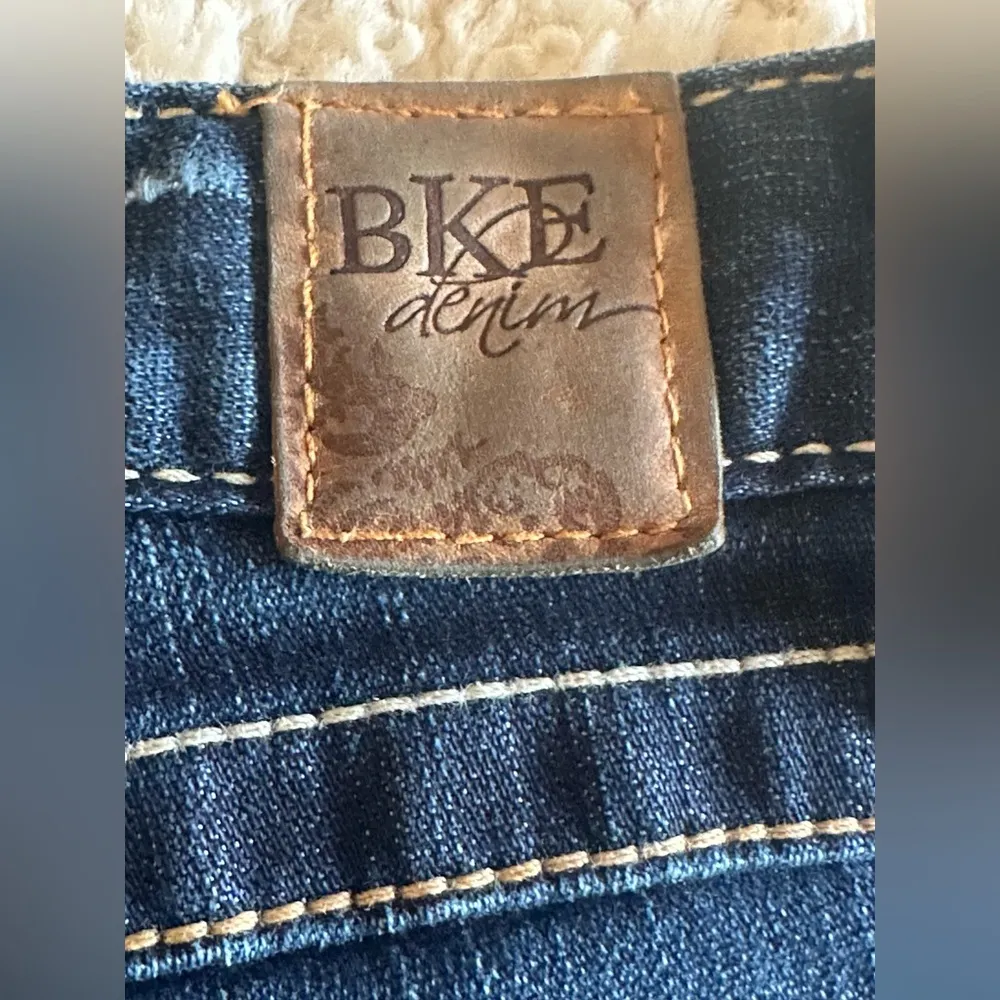 BKE Kate Jeans 31x29.5 Denim Blue Stretch Embroidered Country Western Bootcut - Image 4