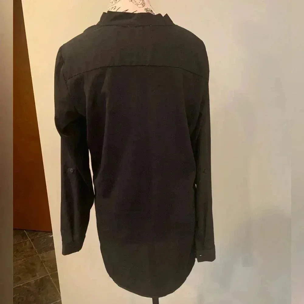 Daily Look Women’s Small Basic Black V - Image 2