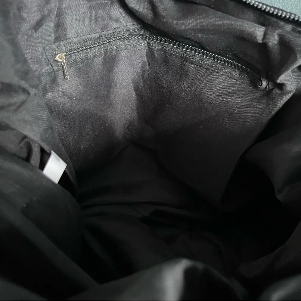 Quilted Black Hobo Bag - Image 8