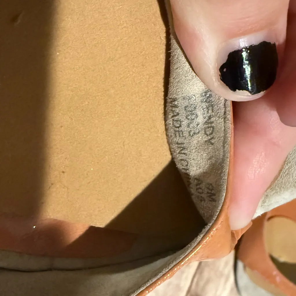 Calvin Klein heels sz 9 Wendy - Image 4