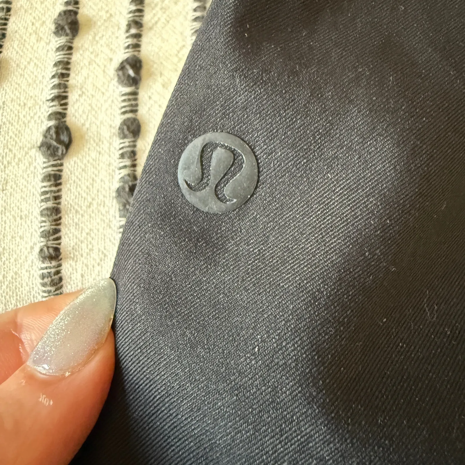 LULULEMON | Women's Black Mid Rise Stretch Twill Golf Pants Trousers | Size 8 - Image 7